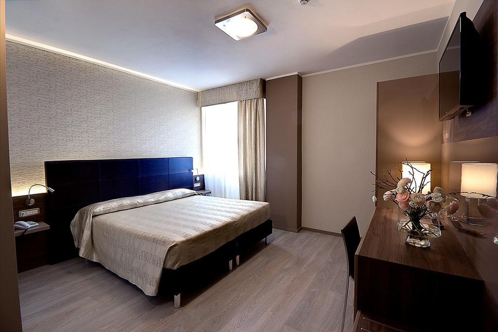 Hotel Park Καστιλλιόν Φιορεντίνο Εξωτερικό φωτογραφία